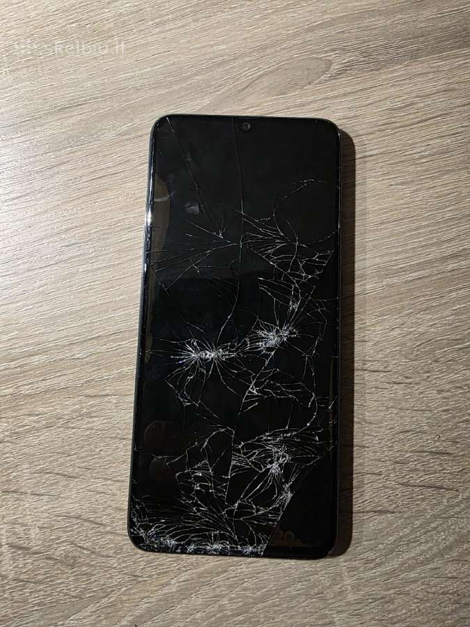 Neveikiantys telefonai - nuotraukos Nr. 7