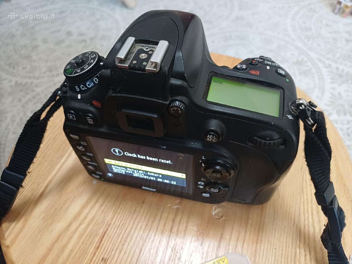 Prduodu Nikon D610, Objektyvą 28-105 Makro