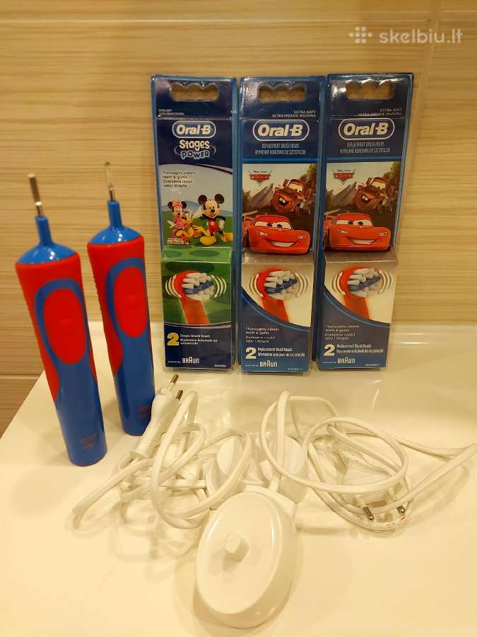 Du dantų šepeteliai su 6 vnt galvutemis