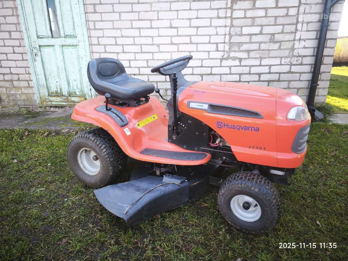 Sodo traktoriukas Husqvarna Lt 151