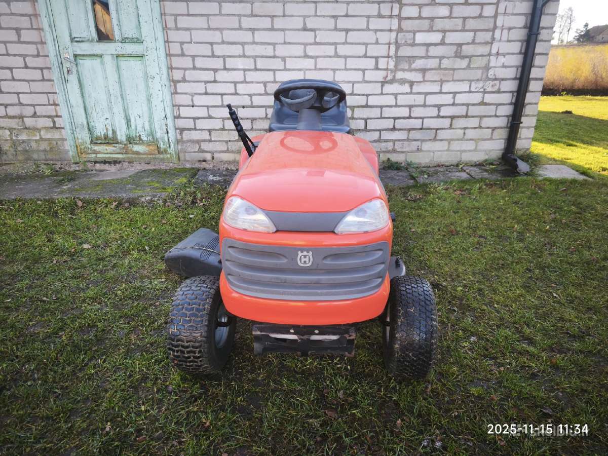 Sodo traktoriukas Husqvarna Lt 151 - nuotraukos Nr. 2