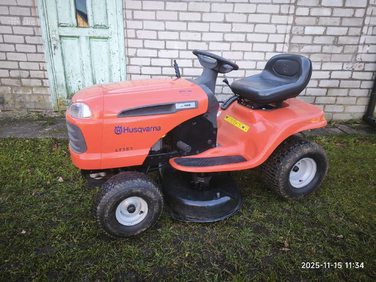 Sodo traktoriukas Husqvarna Lt 151 - nuotraukos Nr. 3