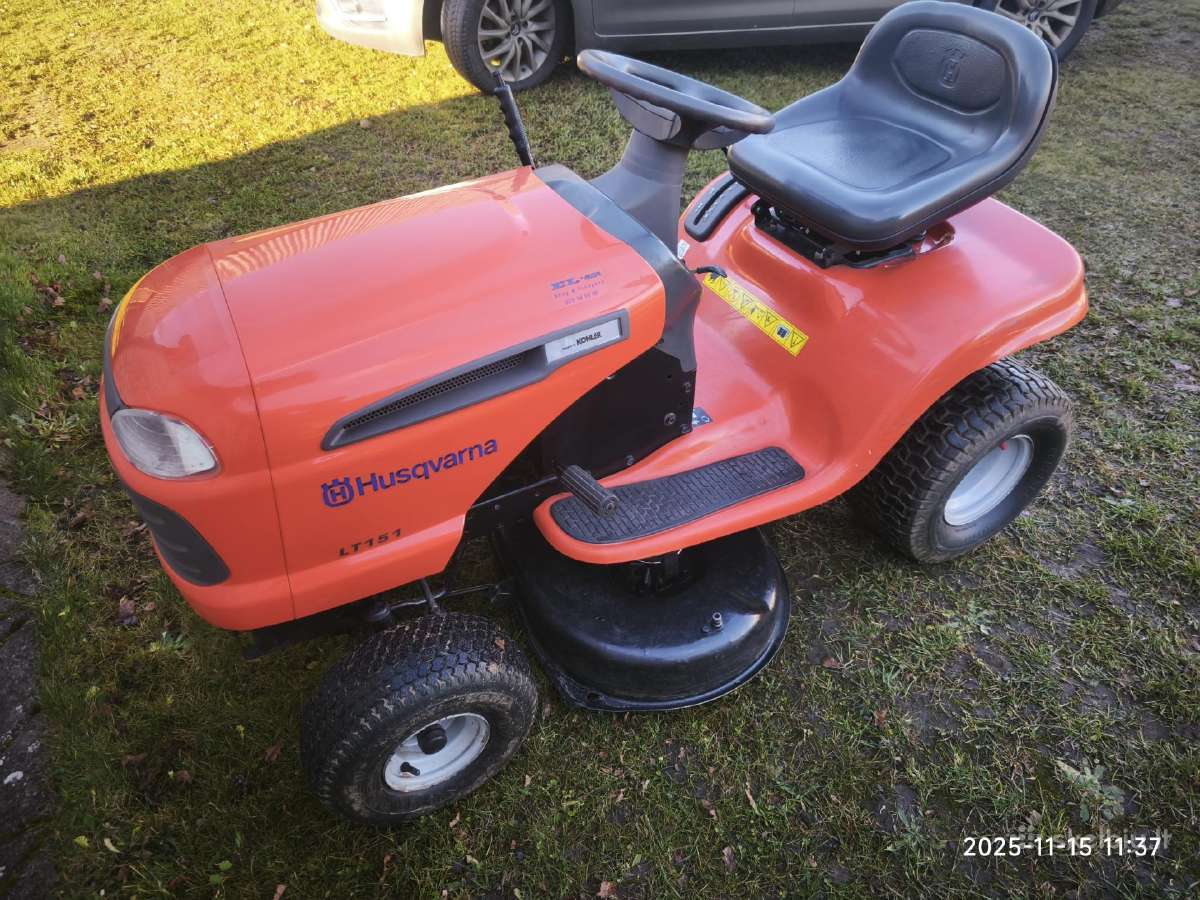 Sodo traktoriukas Husqvarna Lt 151 - nuotraukos Nr. 11