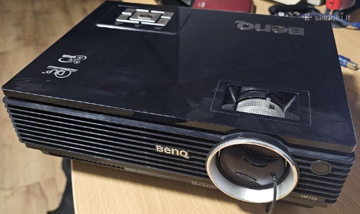 Projektorius Benq Mp720, su dėklu