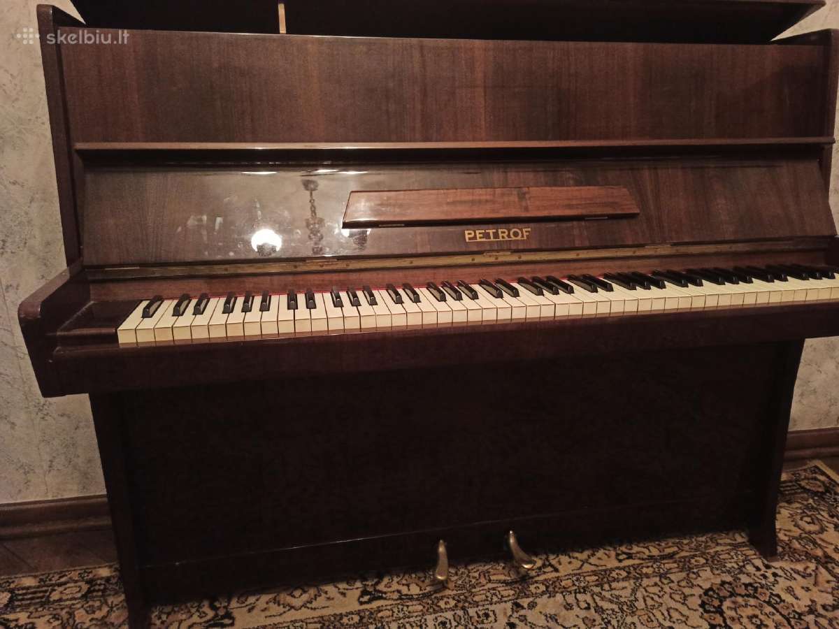 Pianinas Petrof - nuotraukos Nr. 2