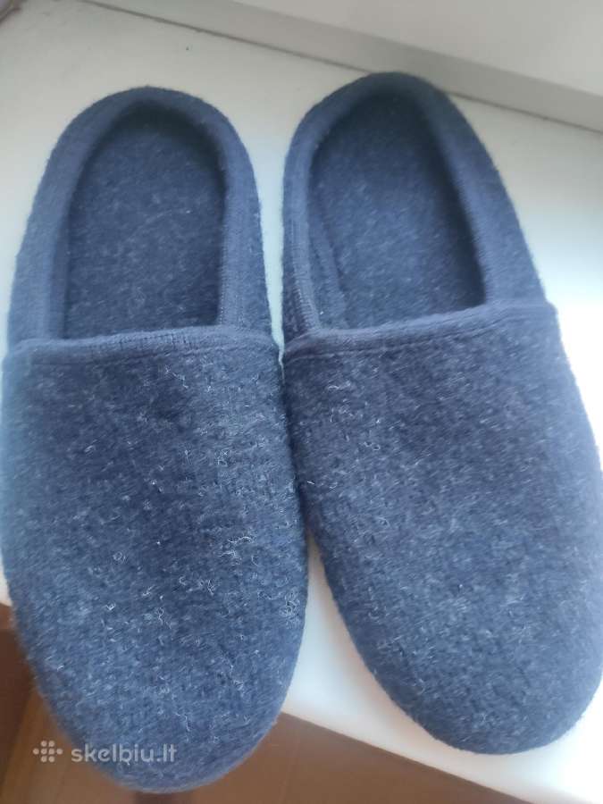 Naujos mėlynos vilnonės šlepetės Up2