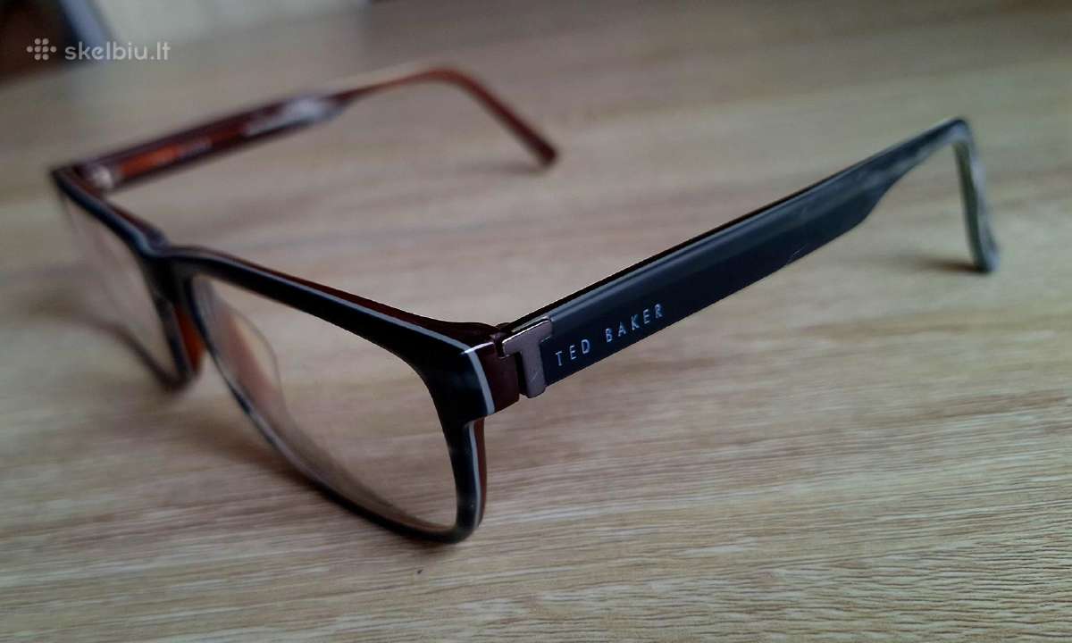 Ted Baker akiniai