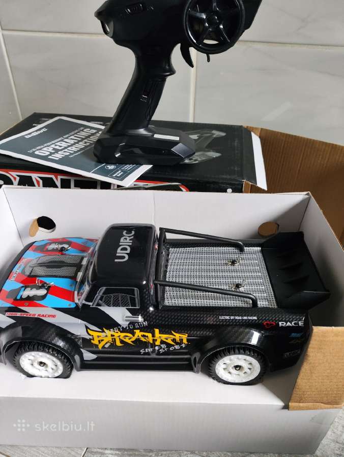 Udirc 1/16 Drift ralio mašinėlė 2x baterijos pried - nuotraukos Nr. 2