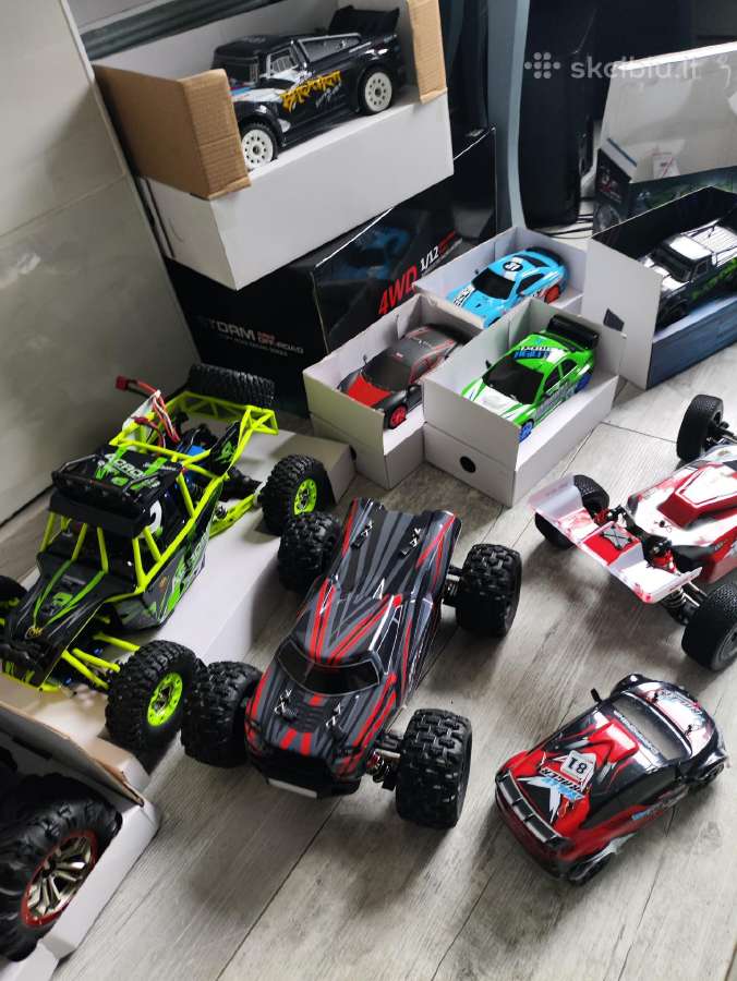 Udirc 1/16 Drift ralio mašinėlė 2x baterijos pried - nuotraukos Nr. 24