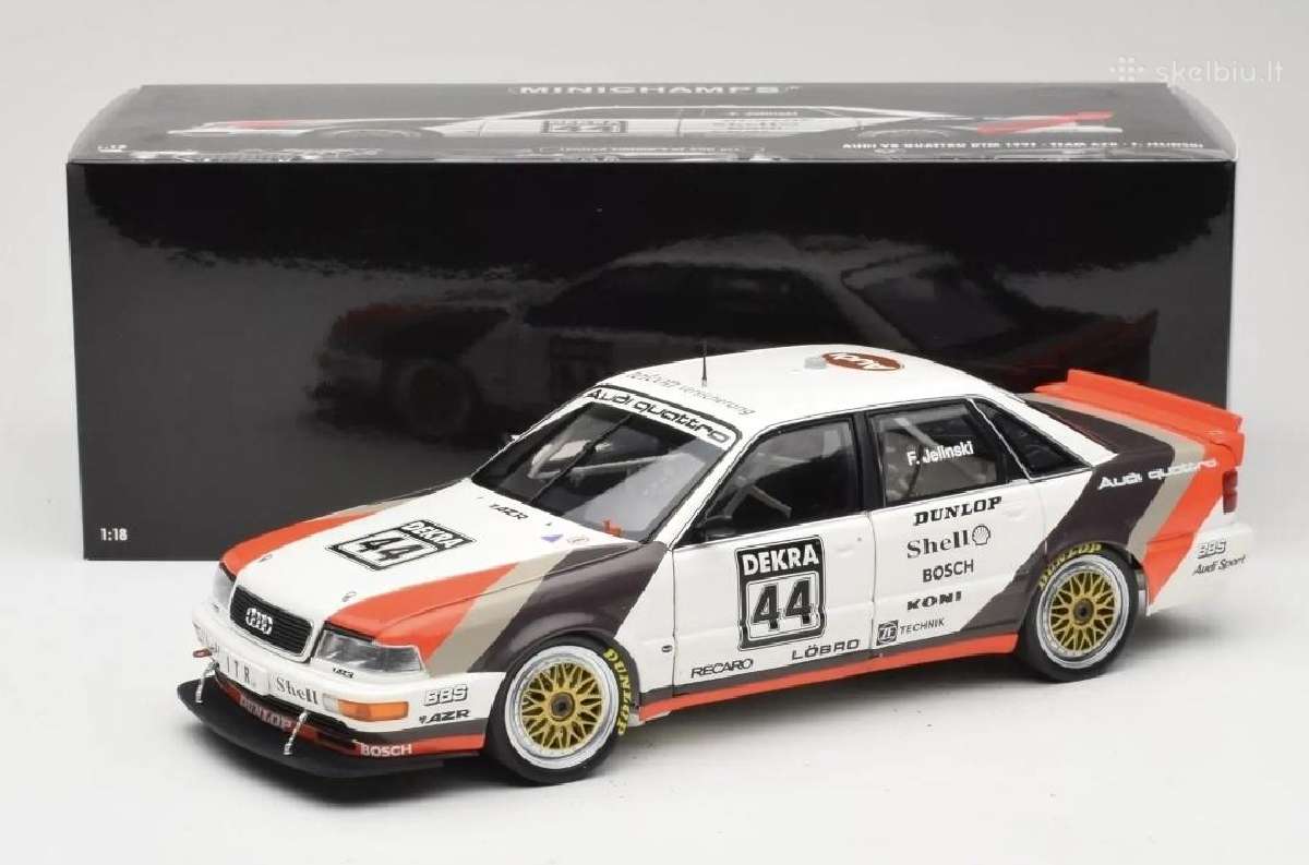 Audi V8