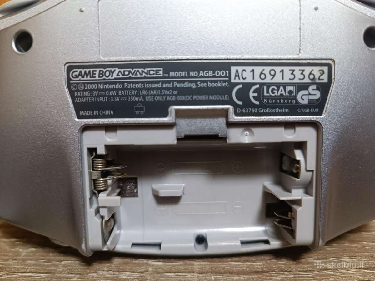 Gameboy Advance +5 žaidimai ir dėklas - nuotraukos Nr. 9