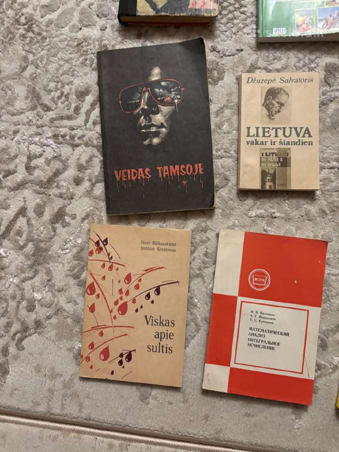 Parduodamos vertingos ir įdomios knygos - nuotraukos Nr. 18