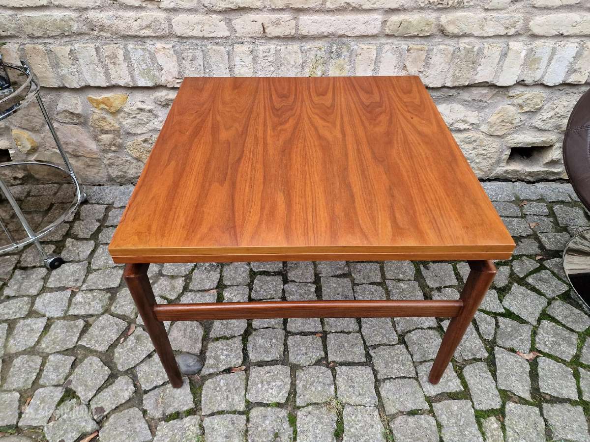 Vintažinis mid century tikmedžio kavos staliukas