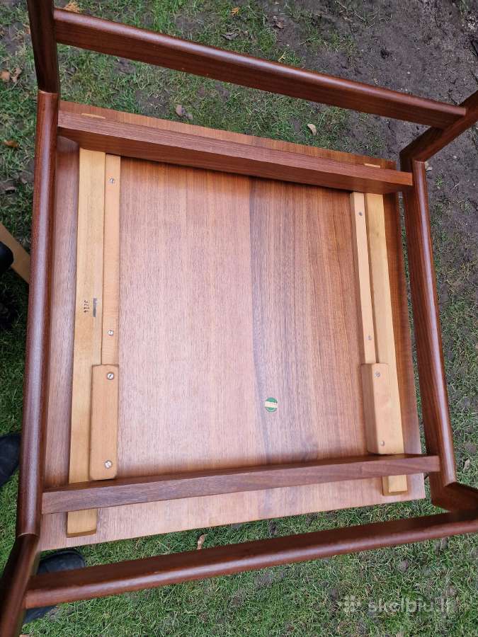 Vintažinis mid century tikmedžio kavos staliukas - nuotraukos Nr. 36