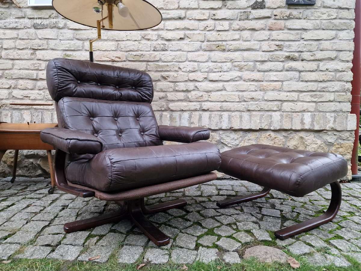 Vintažinis mid century odinis poilsio fotelis - nuotraukos Nr. 24