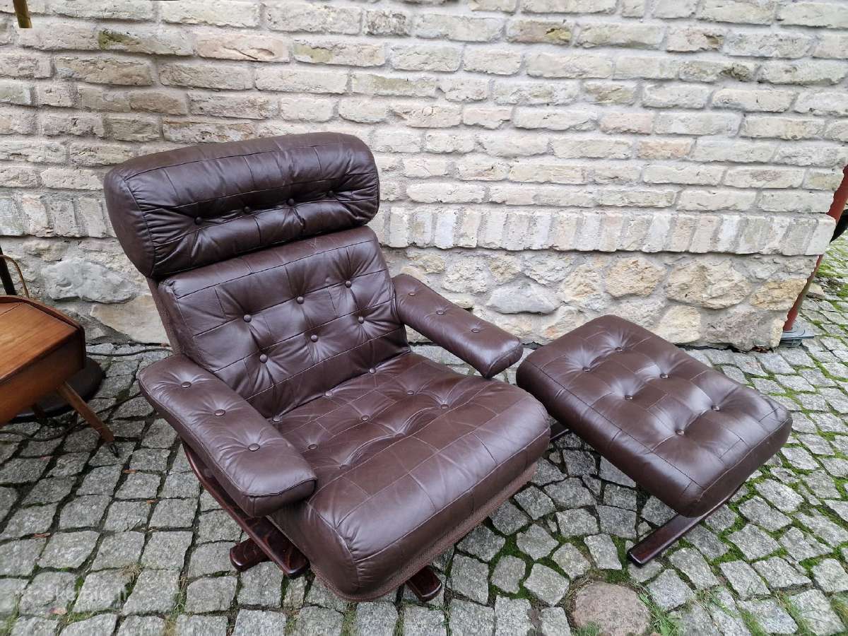 Vintažinis mid century odinis poilsio fotelis - nuotraukos Nr. 32