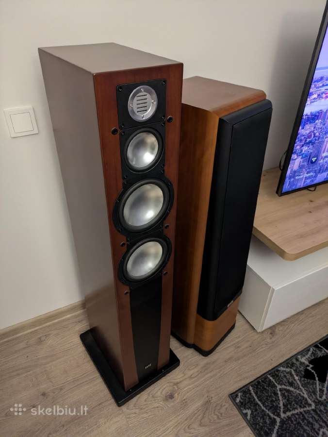 Elac 518 kolonėlės