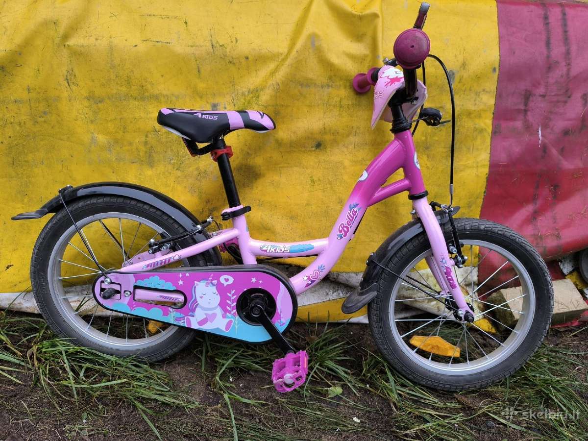 Vaikiškas dviratis su pagalbiniais ratais