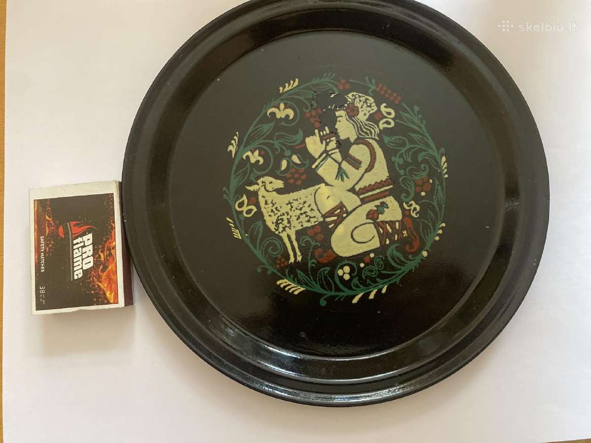 Senovinė metalinė lėkštutė
