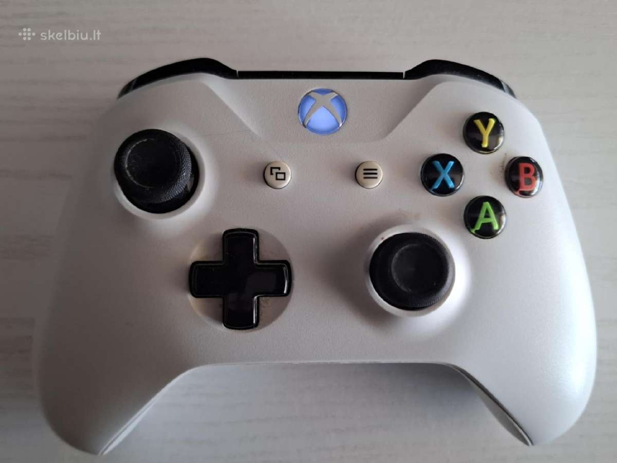 Parduodu Xbox One S 1tb baltas