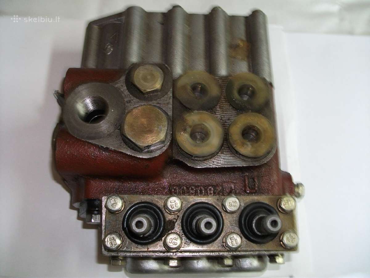 Mtz82 UK ir toyota Avensis Dalys - nuotraukos Nr. 5