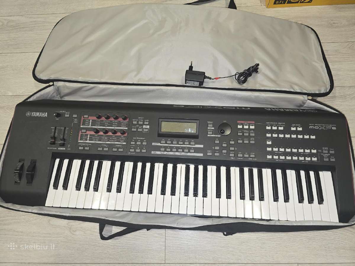 Yamaha moxf6 kaip naujas