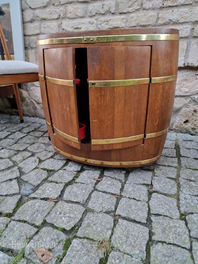 Vintažinis mid century ąžuolinis staliukas/baras - nuotraukos Nr. 2