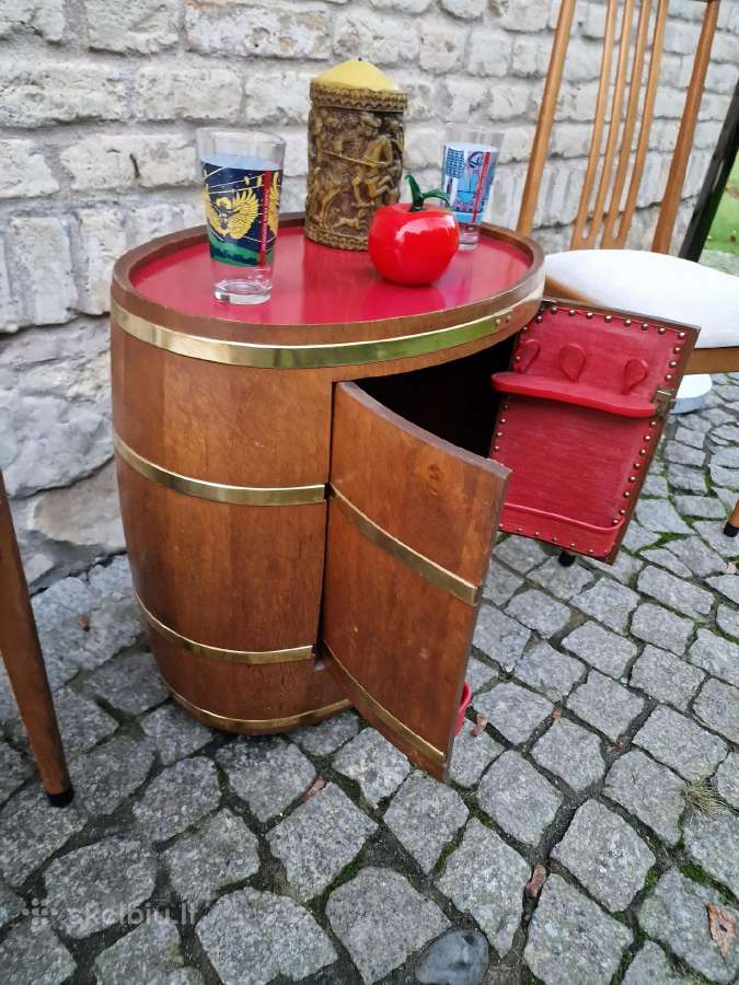 Vintažinis mid century ąžuolinis staliukas/baras - nuotraukos Nr. 3