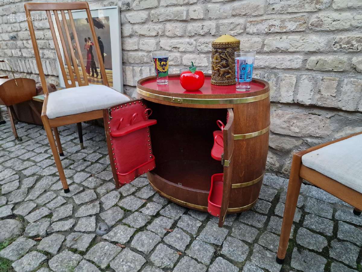 Vintažinis mid century ąžuolinis staliukas/baras - nuotraukos Nr. 7