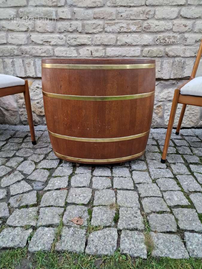 Vintažinis mid century ąžuolinis staliukas/baras - nuotraukos Nr. 12