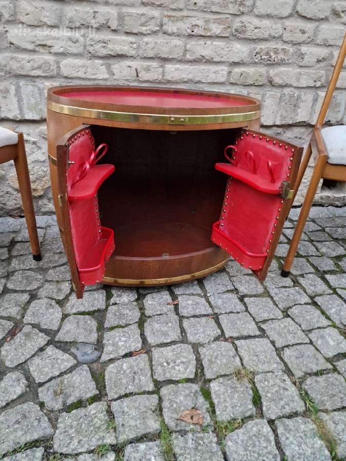 Vintažinis mid century ąžuolinis staliukas/baras - nuotraukos Nr. 26