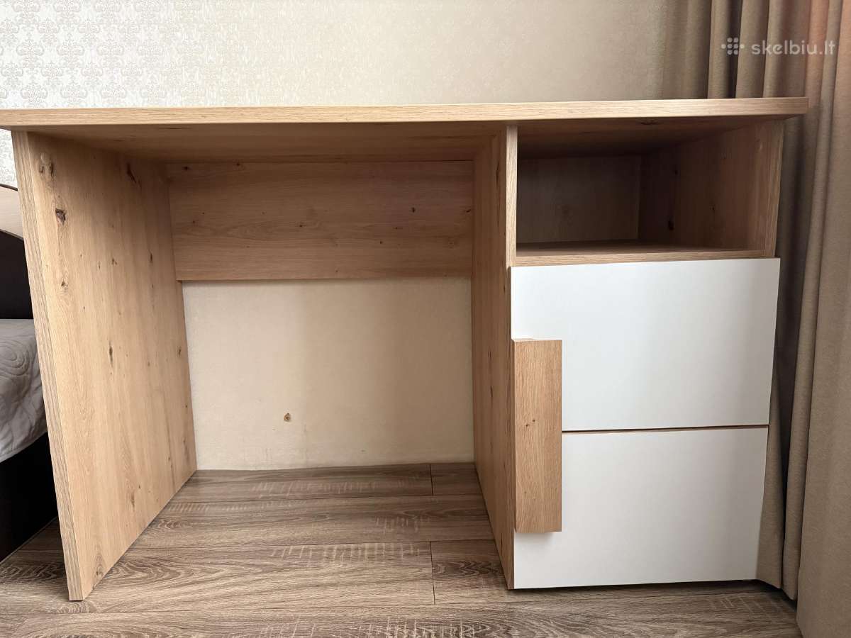 Rašomasis stalas