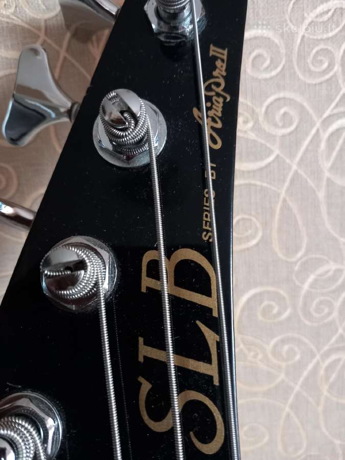 Parduodu Bass guitar Aria Pro II - nuotraukos Nr. 3