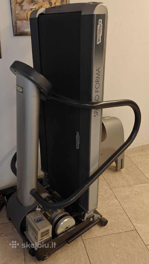 Technogym Spazio Forma su defektu