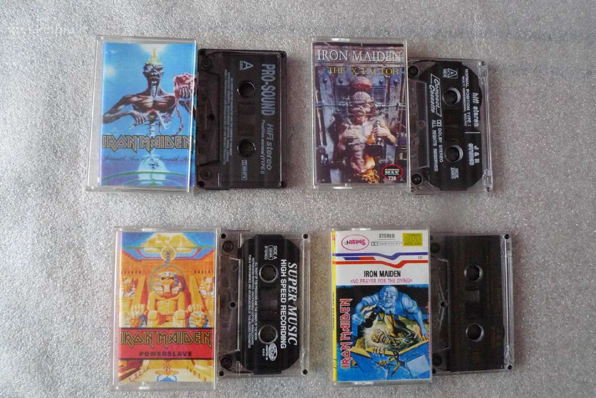 4 -ios Iron Maiden neoriginalios kasetes