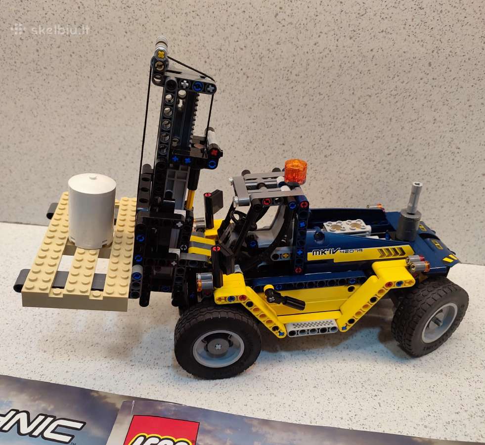 Lego Technic 42079 Sunkiasvoris šakinis krautuvas - nuotraukos Nr. 3