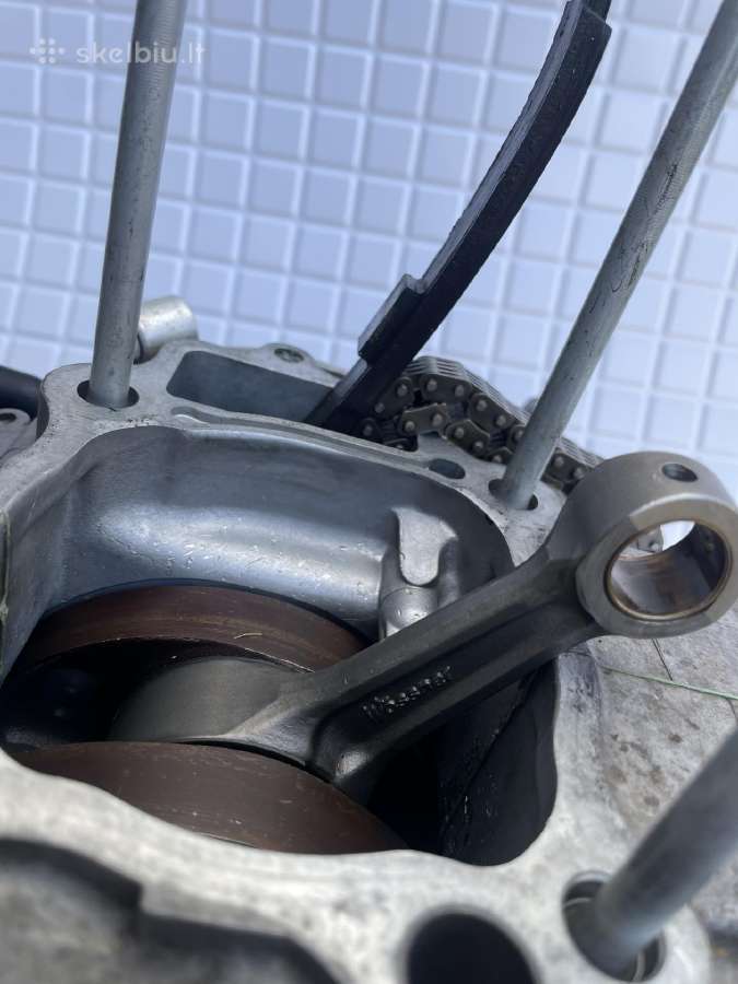 Honda crf250r variklio dalys - nuotraukos Nr. 6