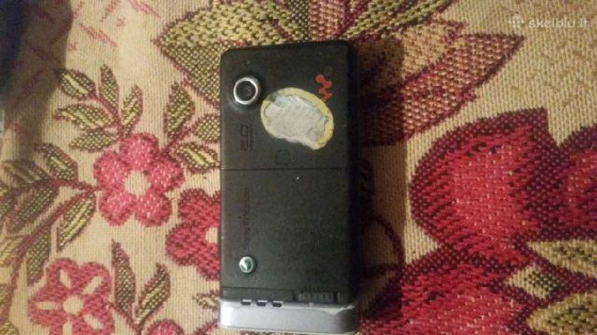 Veikiantis mygtukinis W910i su daug priedu - nuotraukos Nr. 2