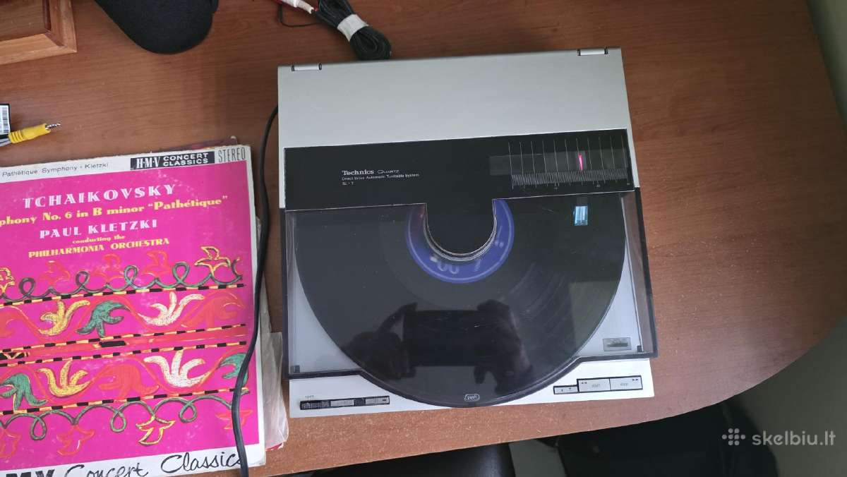 Technics Quartz SL-7