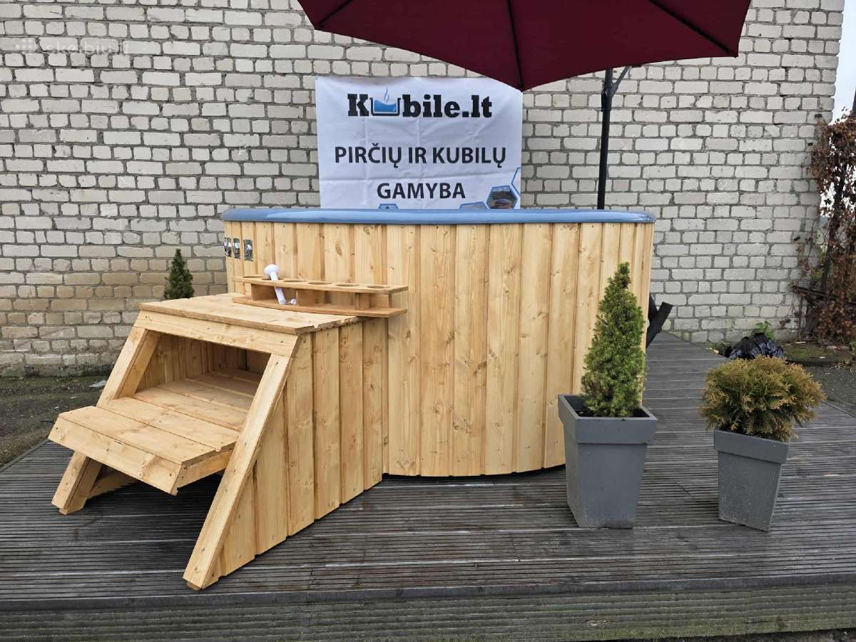 Kubilas/ Hot tub/ Jacuzzi