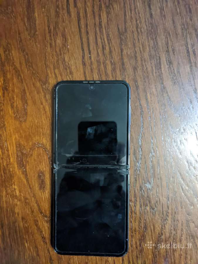 Samsung Galaxy Z Flip4 - nuotraukos Nr. 3