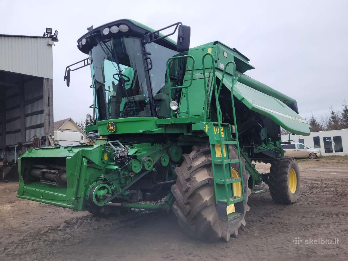 John Deere T660, kombainai