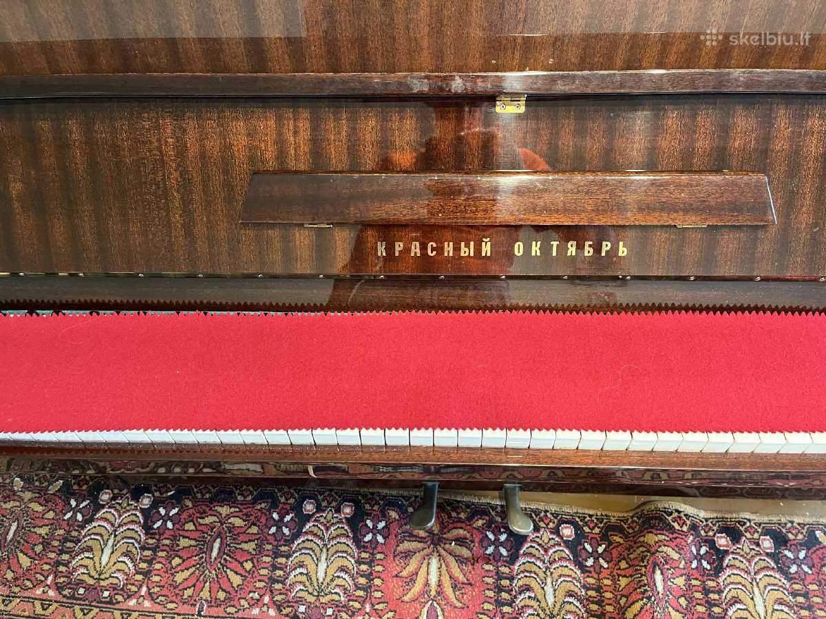Pianinas Raudonasis spalis - nuotraukos Nr. 2