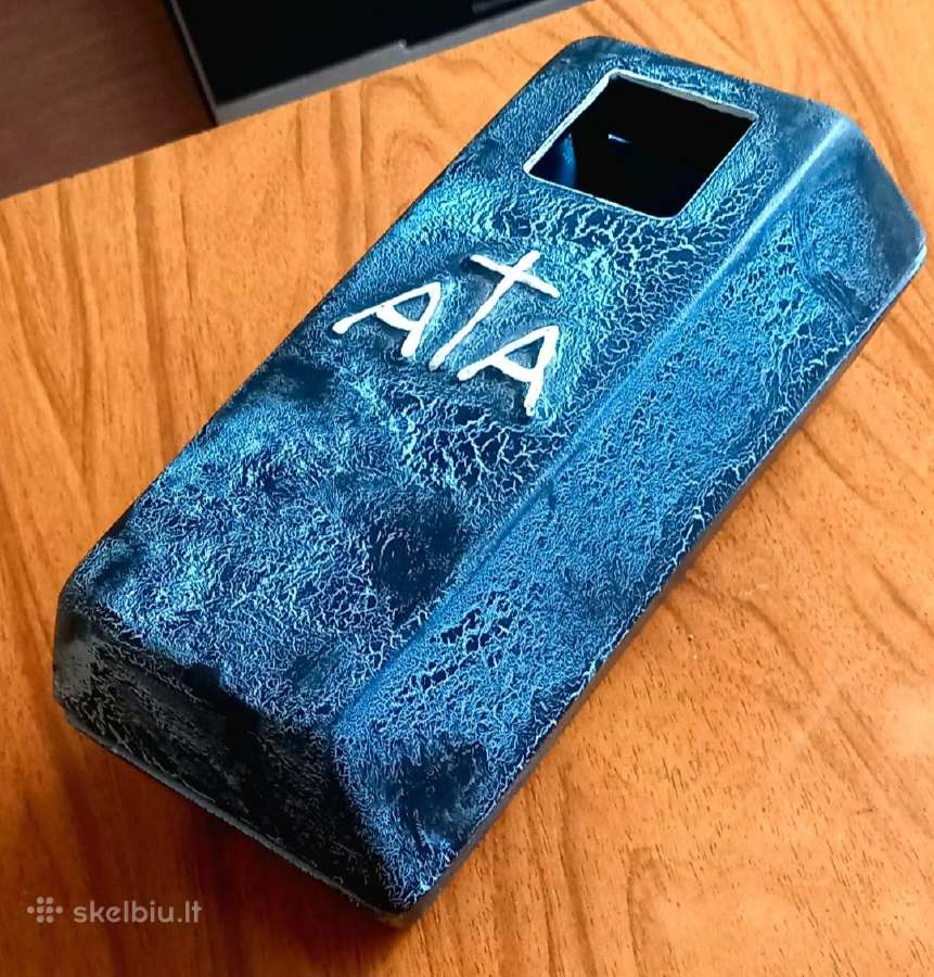 Radijas, rankų darbo.