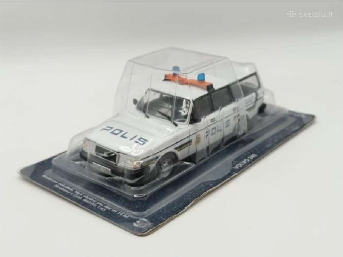 Volvo 240 Police