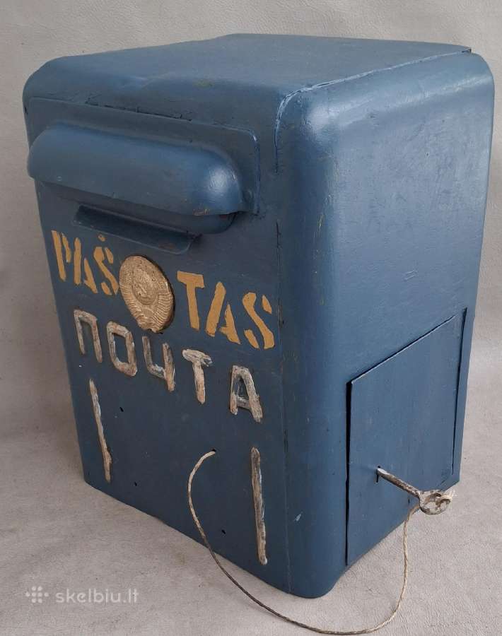 Vintažinė sovietinė didelė metalinė pašto dėžutė,