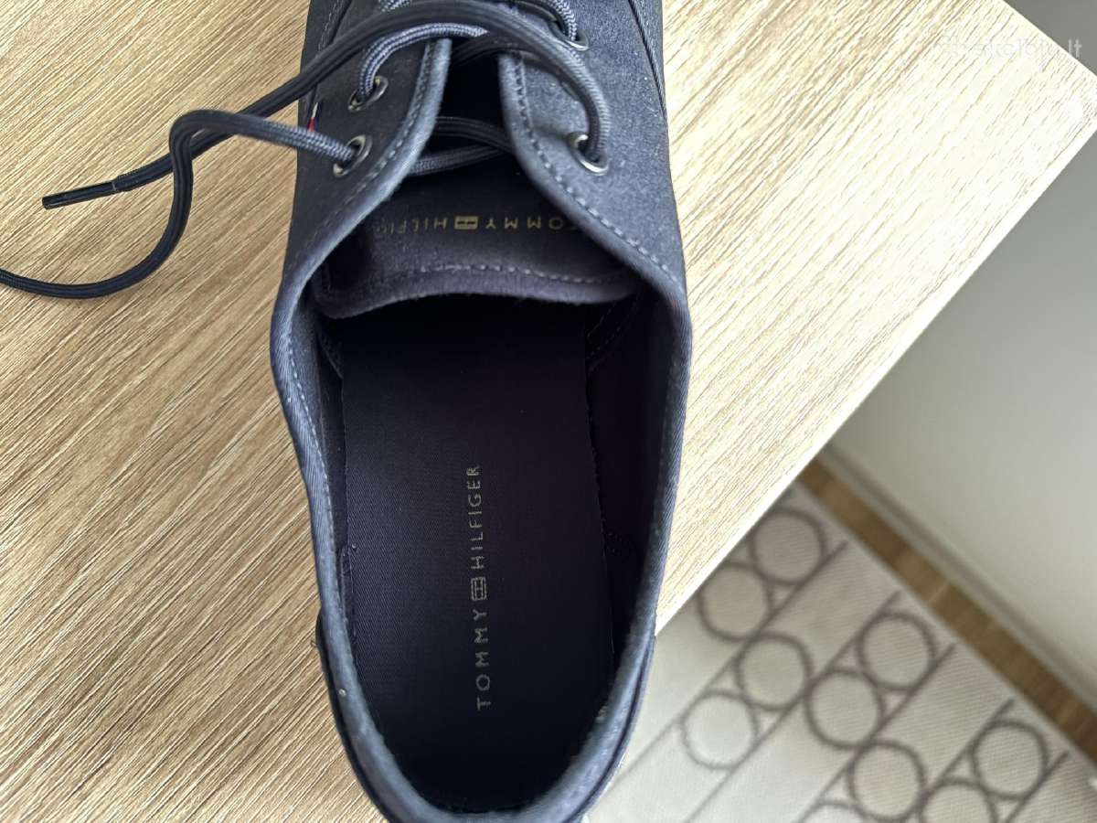 Tommy Hilfiger laisvalaikio bateliai - nuotraukos Nr. 6