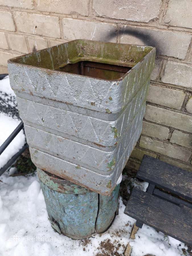 Špizinė šiukšliadėžė