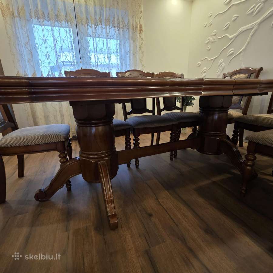 Parduodamas medžio masyvo stalas su 10 vnt kėdžių. - nuotraukos Nr. 4