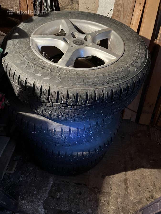 Rav4 ratai su dygliuotom padangom - nuotraukos Nr. 4